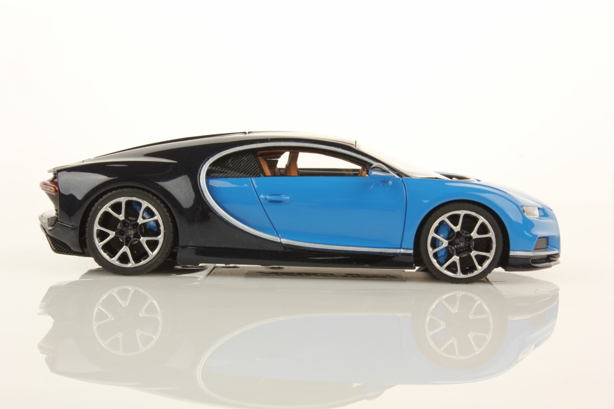 Bugatti Chiron 1:43 | Looksmart Models