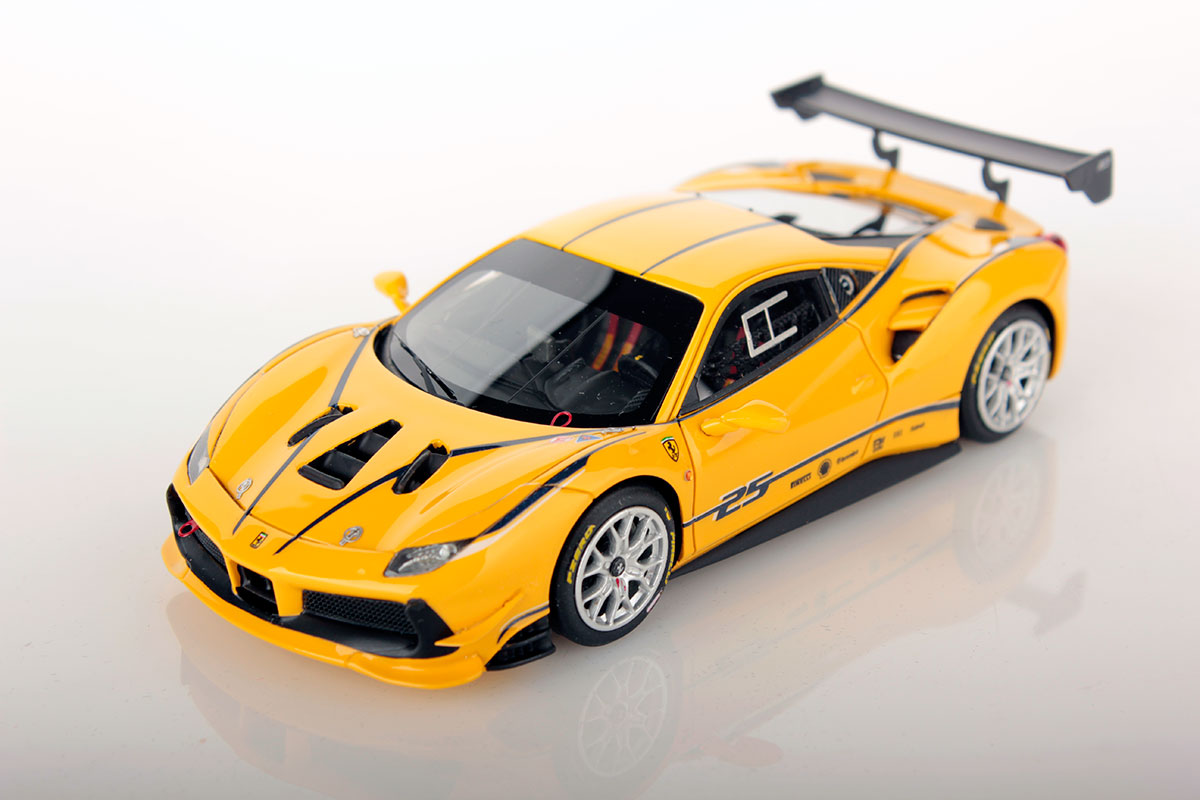 LOOKSMART 1:18 Ferrari 488 Challenge-Rosso Scuderia without Livery 