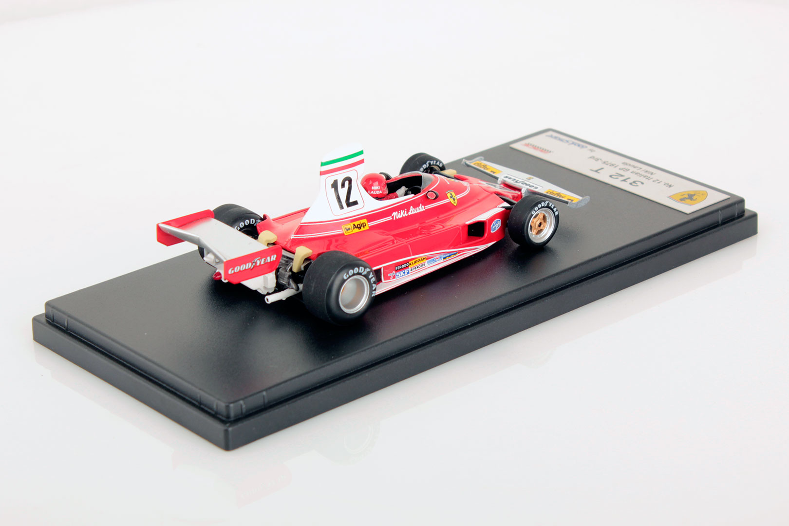 Nikki kit. Ferrari 312t Niki Lauda winner 1975 1/18 Exoto. 1/43 LOOKSMART.